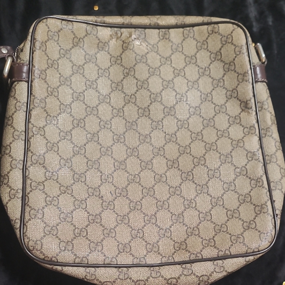 Gucci Brown Monogram Crossbody Bag - Picture 2 of 12